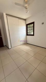 Alugo Casa de condomínio duplex com 3 quartos (1 suíte) no Condomínio Rainha da Paz, no Jardim Eldorado