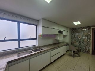 Apartamento de 192m² com 3 suítes (1 master) na Ponta do Farol