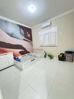 Casa com 05 quartos (2 suítes + 1 semi suíte) no Planalto Vinhais