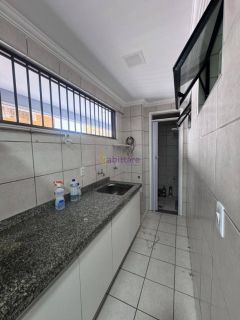 Apartamento no Edifício Mirela - 92m² com 03 quartos (1 suíte)