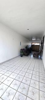 Casa Residencial no Cohaserma com 03 quartos (1 suíte)