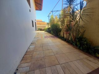 Casas duplex com 05 suítes no Quintas do Calhau