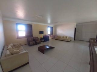 Casas duplex com 05 suítes no Quintas do Calhau