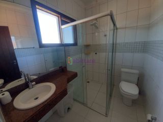 Casas duplex com 05 suítes no Quintas do Calhau