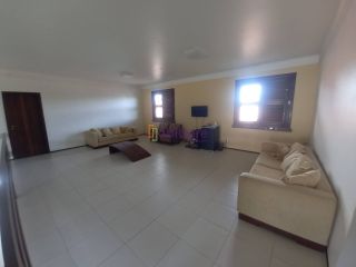 Casas duplex com 05 suítes no Quintas do Calhau