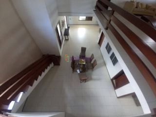 Casas duplex com 05 suítes no Quintas do Calhau