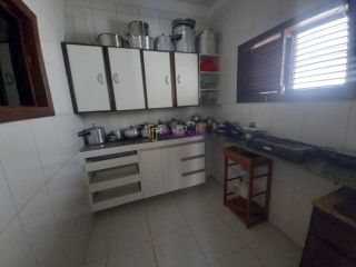 Casas duplex com 05 suítes no Quintas do Calhau