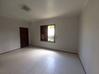 Casas duplex com 05 suítes no Quintas do Calhau