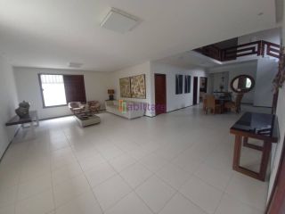 Casas duplex com 05 suítes no Quintas do Calhau