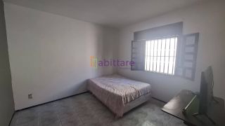 Casa duplex com 05 suítes no Quintas do Calhau