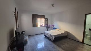 Casa duplex com 05 suítes no Quintas do Calhau