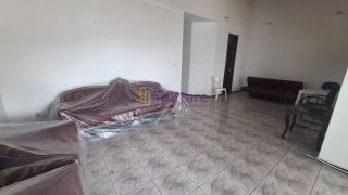 Casa duplex com 05 suítes no Quintas do Calhau