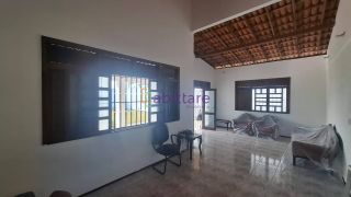 Casa duplex com 05 suítes no Quintas do Calhau