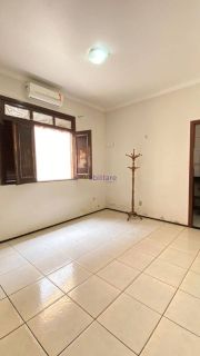 Casa Residencial Para venda ou aluguel - Com 270m² com 4 suítes + DCE no Cohajap - próx. ao Pizza One