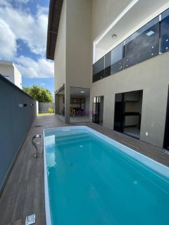 Casa de 460m² com 04 suítes e fino acabamento no Condomínio Damha