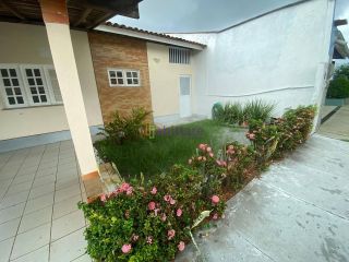 Casa no Condomínio Tupinambá com 03 quartos (01 suíte) no Turu