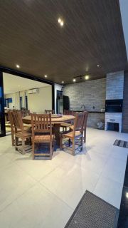 Condomínio Arcos da Mangaba - Casa com 3 suítes e espaço gourmet em Barreirinhas