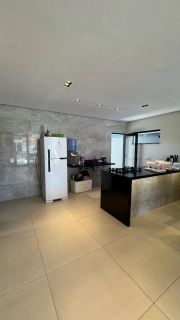 Condomínio Arcos da Mangaba - Casa com 3 suítes e espaço gourmet em Barreirinhas