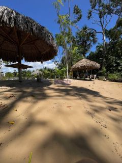Condomínio Arcos da Mangaba - Casa com 3 suítes e espaço gourmet em Barreirinhas