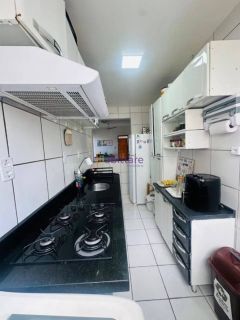 Apartamento de 2 quartos (1 suíte) no Condomínio Residencial Ville - Rua do Aririzal