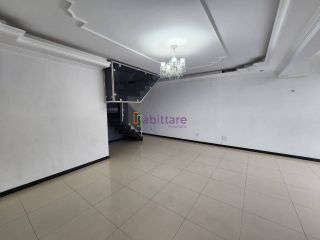 Cobertura de 240m² com 4 quartos (3 suítes) no Village Alcântara