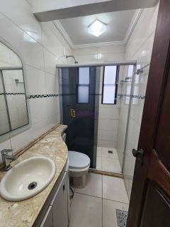 Cobertura de 240m² com 4 quartos (3 suítes) no Village Alcântara