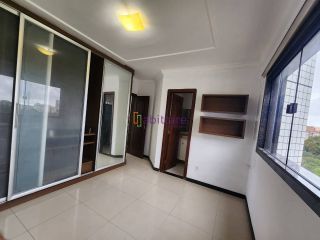 Cobertura de 240m² com 4 quartos (3 suítes) no Village Alcântara