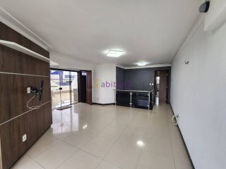 Cobertura de 240m² com 4 quartos (3 suítes) no Village Alcântara