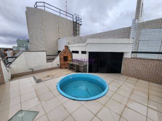 Cobertura de 240m² com 4 quartos (3 suítes) no Village Alcântara