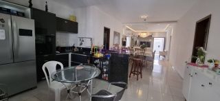Casa de 240m² com 3 quartos (1 suíte) + energia solar no Vinhais
