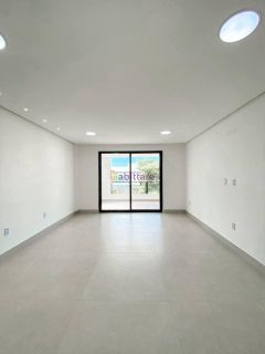 Casa duplex de 398m² com 5 suítes + espaço gourmet no Condomínio Alphaville