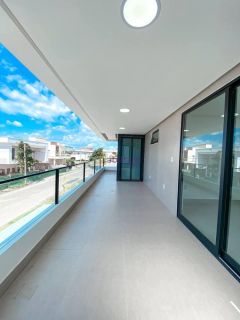 Casa duplex de 398m² com 5 suítes + espaço gourmet no Condomínio Alphaville