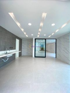 Casa duplex de 398m² com 5 suítes + espaço gourmet no Condomínio Alphaville