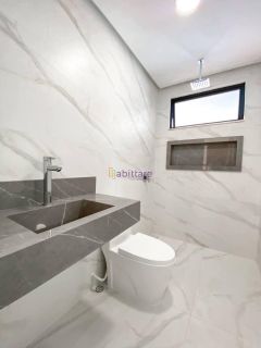 Casa duplex de 398m² com 5 suítes + espaço gourmet no Condomínio Alphaville