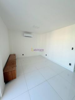 Casa duplex com 3 suítes no Araçagi Praia Clube - próxima à Praia do Meio