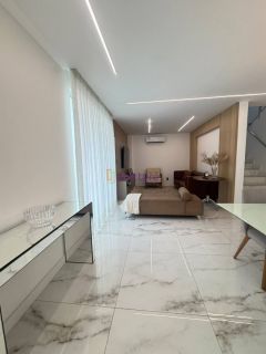 Casa duplex com 3 suítes no Araçagi Praia Clube - próxima à Praia do Meio