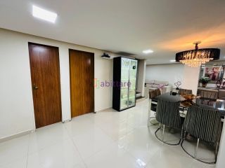 Casa duplex de 280m² com 4 quartos (3 suítes) no Residencial Vinhais II