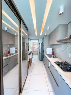 Apartamento de 123m² MOBILIADO com 2 suítes (1 master ampliada) no Península Square - Ponta D'areia