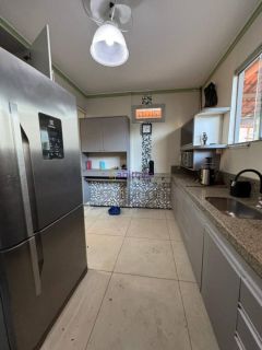 Casa no condomínio Park Guará com 3 quartos (1 suíte e 1 semi suíte) + área de lazer privada - MOBILIADA