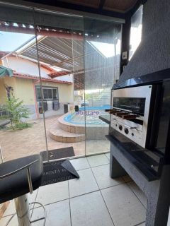 Casa no condomínio Park Guará com 3 quartos (1 suíte e 1 semi suíte) + área de lazer privada - MOBILIADA