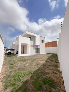 Casa com 350m² de área total com 4 quartos (1 suíte master) no Fontana Residence - Araçagy