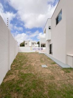 Casa com 350m² de área total com 4 quartos (1 suíte master) no Fontana Residence - Araçagy