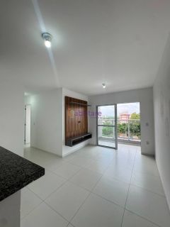 Alugo apartamento no Altos do São Francisco de 2 quartos (1 suíte)