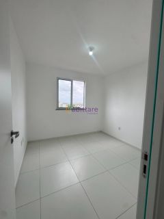 Alugo apartamento no Altos do São Francisco de 2 quartos (1 suíte)