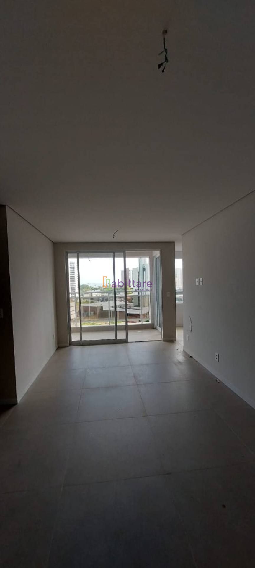 Apartamento de 86m² com 3 quartos (2 suítes) no Edifício Évora, na Ponta D'areia