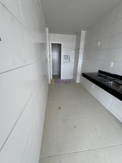 Apartamento de 86m² com 3 quartos (2 suítes) no Edifício Évora, na Ponta D'areia
