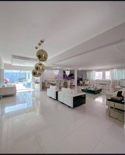 Casa de 364,40m² com 05 suítes no Condomínio The Prime, no Calhau