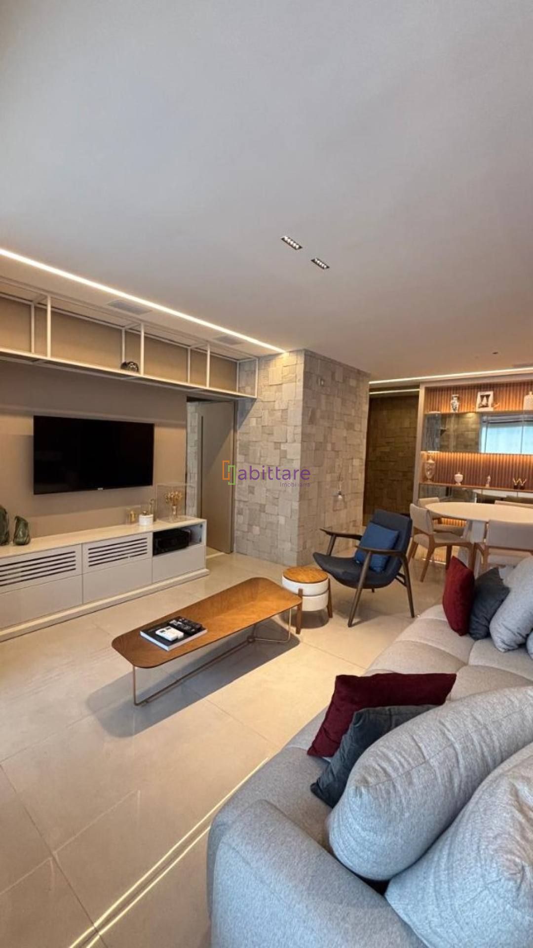 Apartamento de 117m² com 3 suítes no Edifício Porto Farol, na Ponta do Farol