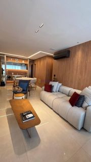 Apartamento de 117m² com 3 suítes no Edifício Porto Farol, na Ponta do Farol