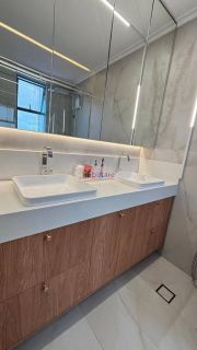 Apartamento de 117m² com 3 suítes no Edifício Porto Farol, na Ponta do Farol